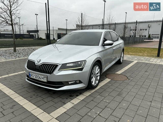 Серый Шкода Суперб, объемом двигателя 1.97 л и пробегом 243 тыс. км за 16499 $, фото 2 на Automoto.ua