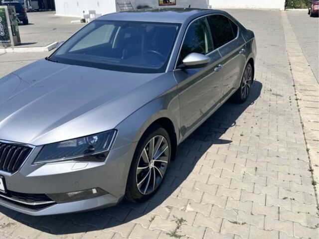 Серый Шкода Суперб, объемом двигателя 1.8 л и пробегом 147 тыс. км за 17000 $, фото 9 на Automoto.ua