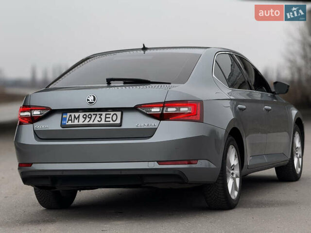 Серый Шкода Суперб, объемом двигателя 2 л и пробегом 252 тыс. км за 15800 $, фото 12 на Automoto.ua