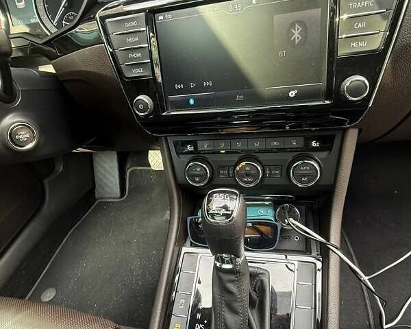 Серый Шкода Суперб, объемом двигателя 1.97 л и пробегом 195 тыс. км за 18000 $, фото 9 на Automoto.ua
