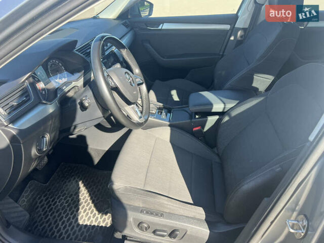 Сірий Шкода Суперб, об'ємом двигуна 1.8 л та пробігом 128 тис. км за 15000 $, фото 11 на Automoto.ua