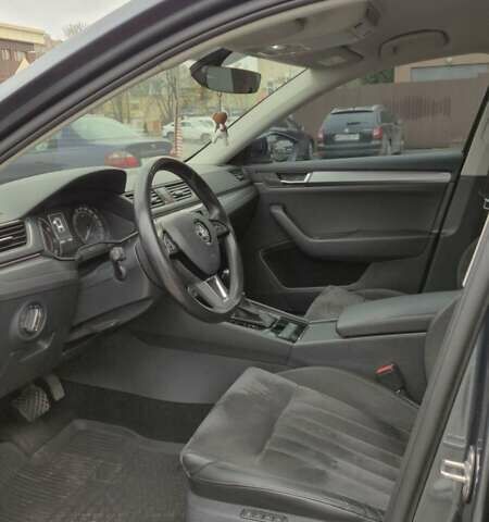 Серый Шкода Суперб, объемом двигателя 1.8 л и пробегом 130 тыс. км за 20000 $, фото 16 на Automoto.ua