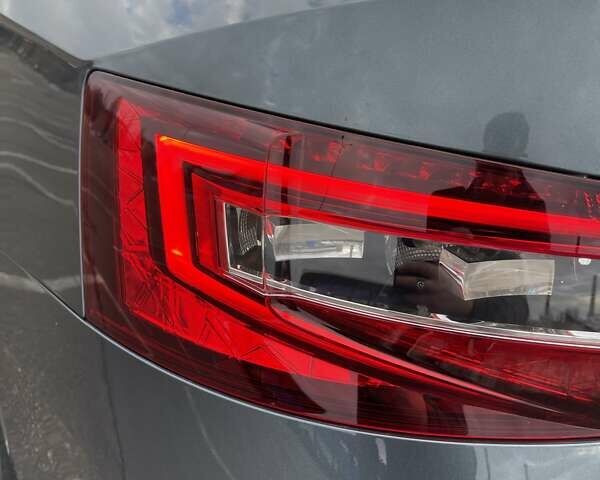 Серый Шкода Суперб, объемом двигателя 2 л и пробегом 260 тыс. км за 19500 $, фото 34 на Automoto.ua