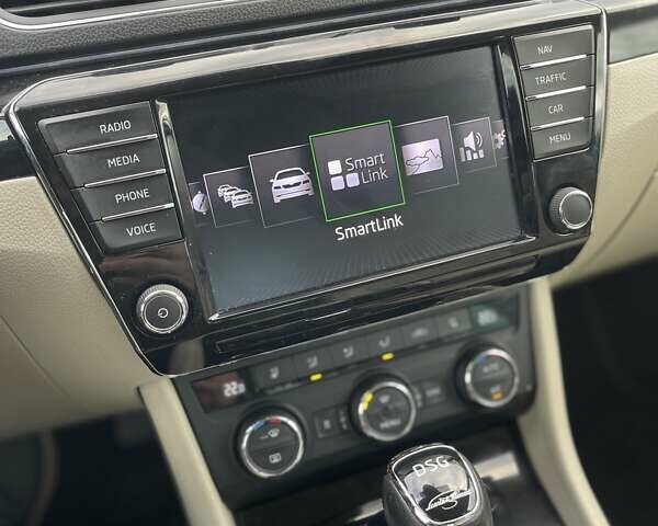 Серый Шкода Суперб, объемом двигателя 2 л и пробегом 260 тыс. км за 19500 $, фото 108 на Automoto.ua