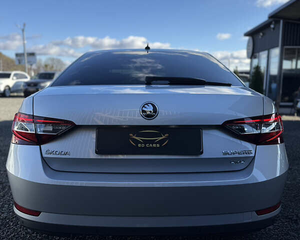 Серый Шкода Суперб, объемом двигателя 1.97 л и пробегом 198 тыс. км за 20499 $, фото 5 на Automoto.ua