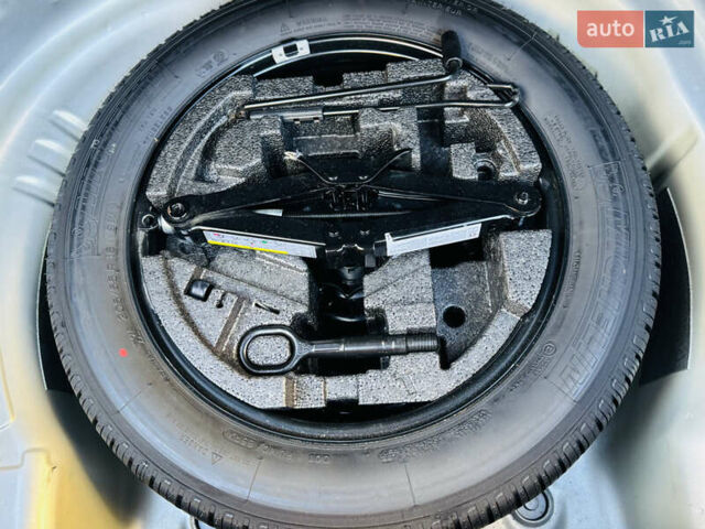 Серый Шкода Суперб, объемом двигателя 2 л и пробегом 210 тыс. км за 16450 $, фото 97 на Automoto.ua