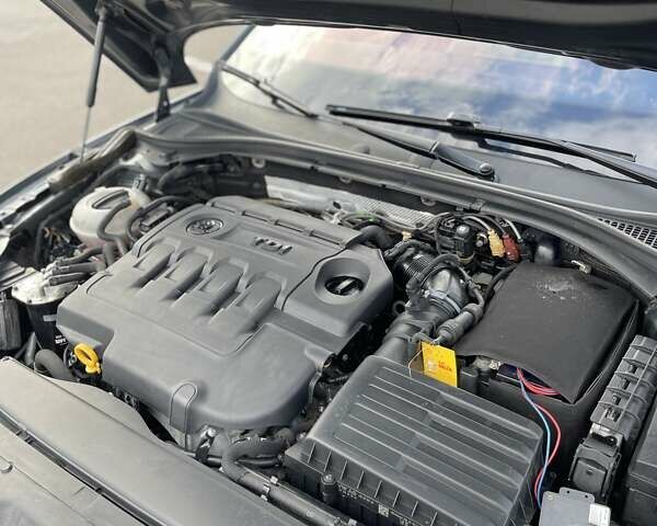 Серый Шкода Суперб, объемом двигателя 2 л и пробегом 260 тыс. км за 19500 $, фото 42 на Automoto.ua