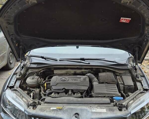 Серый Шкода Суперб, объемом двигателя 1.8 л и пробегом 130 тыс. км за 20000 $, фото 13 на Automoto.ua