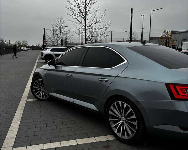 Сірий Шкода Суперб, об'ємом двигуна 1.97 л та пробігом 317 тис. км за 17700 $, фото 8 на Automoto.ua