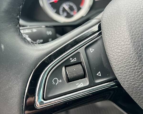 Шкода Суперб 2017 в Кривом Роге на Automoto.ua Серый Шкода Суперб, объемом двигателя 2 л и пробегом 241 тыс. км за 21000 $, фото 47 на Automoto.ua