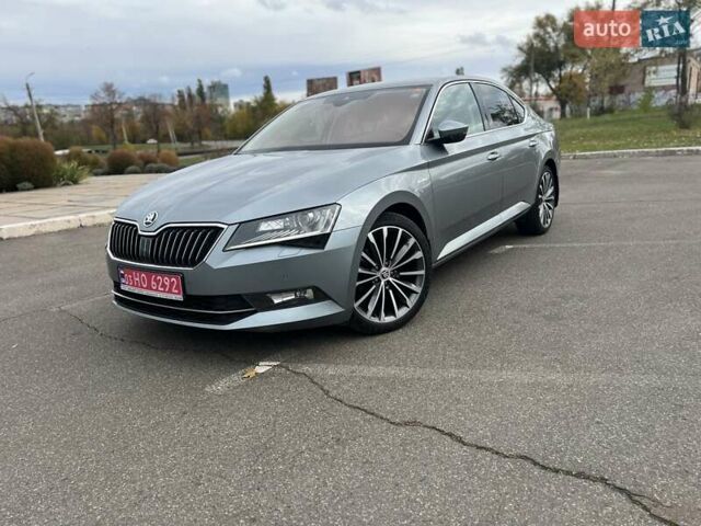 Шкода Суперб 2017 в Кривом Роге на Automoto.ua Серый Шкода Суперб, объемом двигателя 2 л и пробегом 241 тыс. км за 21000 $, фото 5 на Automoto.ua
