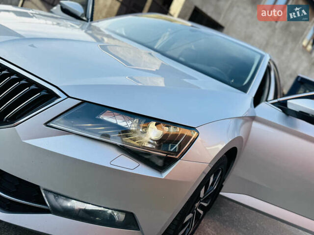 Серый Шкода Суперб, объемом двигателя 2 л и пробегом 210 тыс. км за 16450 $, фото 21 на Automoto.ua