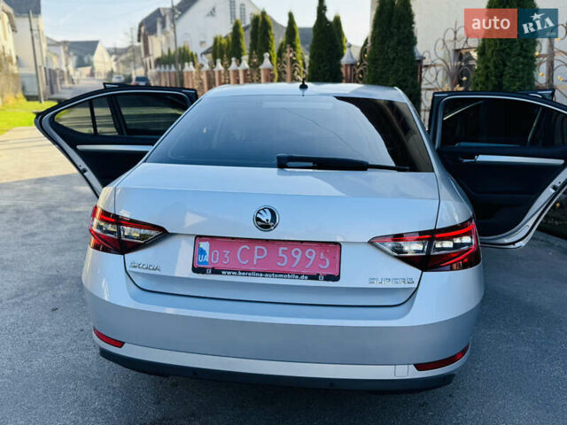 Серый Шкода Суперб, объемом двигателя 2 л и пробегом 210 тыс. км за 16450 $, фото 63 на Automoto.ua