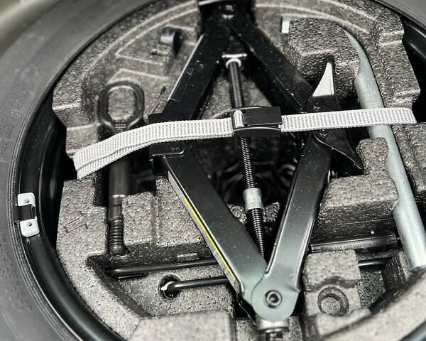 Шкода Суперб 2017 в Кривом Роге на Automoto.ua Серый Шкода Суперб, объемом двигателя 2 л и пробегом 241 тыс. км за 21000 $, фото 123 на Automoto.ua