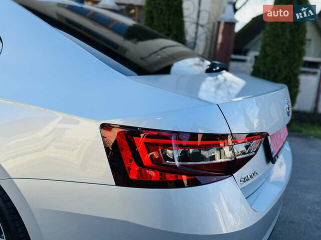 Серый Шкода Суперб, объемом двигателя 2 л и пробегом 210 тыс. км за 16450 $, фото 108 на Automoto.ua