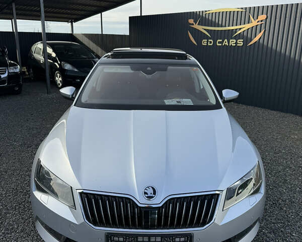 Серый Шкода Суперб, объемом двигателя 1.97 л и пробегом 189 тыс. км за 20499 $, фото 2 на Automoto.ua