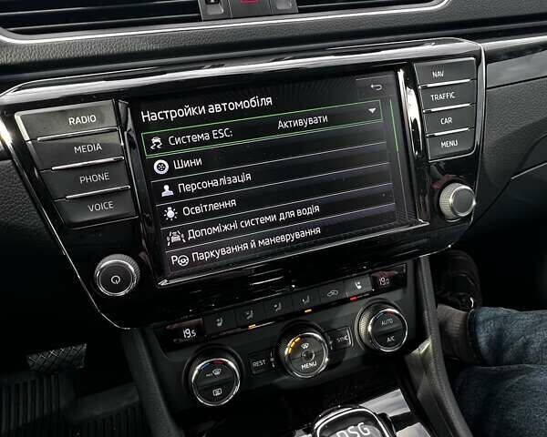 Шкода Суперб 2017 в Кривом Роге на Automoto.ua Серый Шкода Суперб, объемом двигателя 2 л и пробегом 241 тыс. км за 21000 $, фото 102 на Automoto.ua
