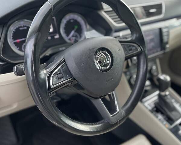 Серый Шкода Суперб, объемом двигателя 2 л и пробегом 260 тыс. км за 19500 $, фото 83 на Automoto.ua