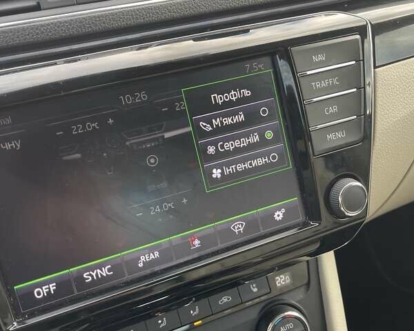 Серый Шкода Суперб, объемом двигателя 2 л и пробегом 260 тыс. км за 19500 $, фото 54 на Automoto.ua