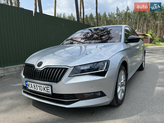 Сірий Шкода Суперб, об'ємом двигуна 1.97 л та пробігом 261 тис. км за 17500 $, фото 2 на Automoto.ua