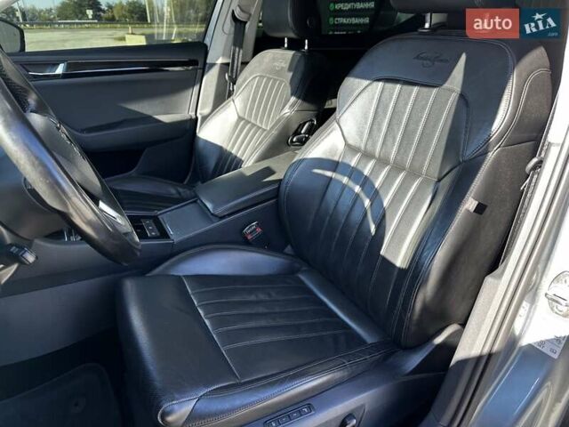 Серый Шкода Суперб, объемом двигателя 1.97 л и пробегом 154 тыс. км за 19999 $, фото 23 на Automoto.ua