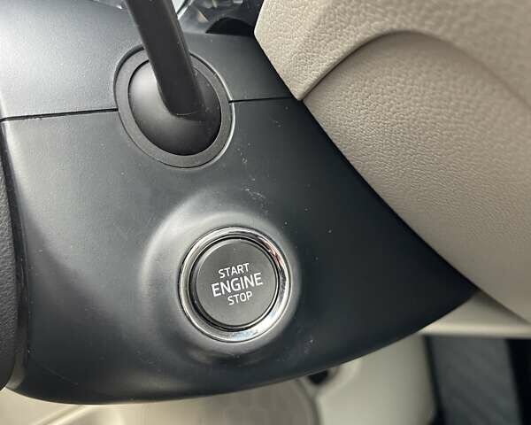 Серый Шкода Суперб, объемом двигателя 2 л и пробегом 260 тыс. км за 19500 $, фото 110 на Automoto.ua