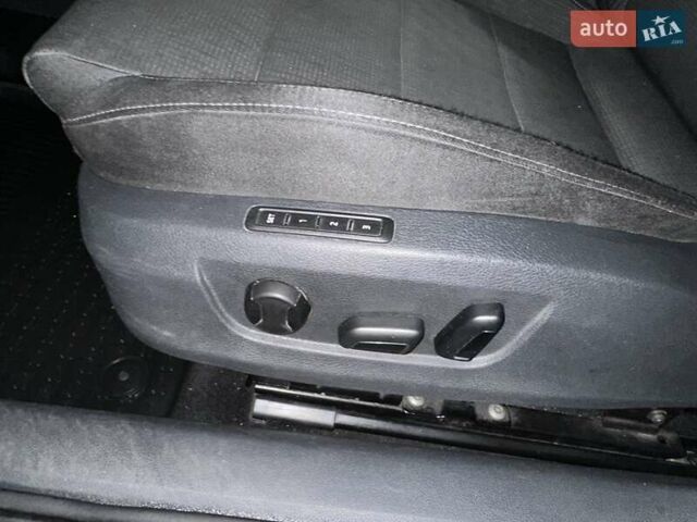 Серый Шкода Суперб, объемом двигателя 1.97 л и пробегом 200 тыс. км за 8900 $, фото 12 на Automoto.ua