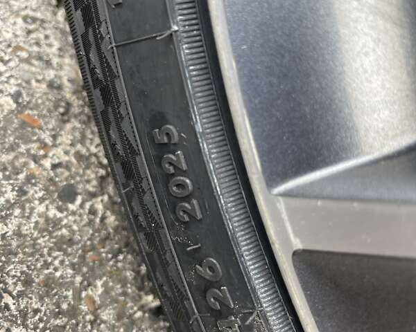 Серый Шкода Суперб, объемом двигателя 2 л и пробегом 260 тыс. км за 19500 $, фото 76 на Automoto.ua