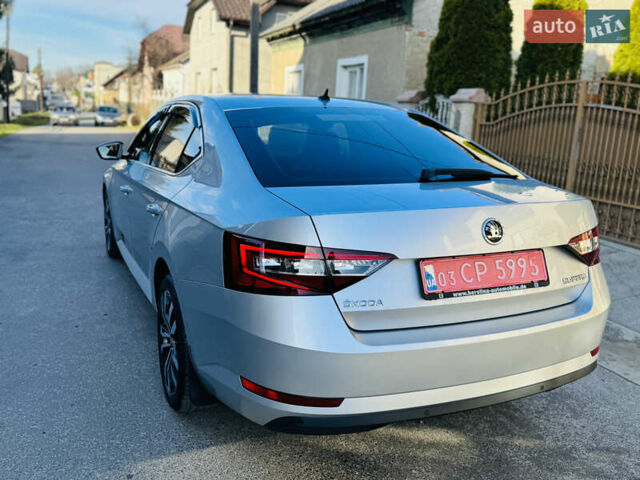 Серый Шкода Суперб, объемом двигателя 2 л и пробегом 210 тыс. км за 16450 $, фото 89 на Automoto.ua