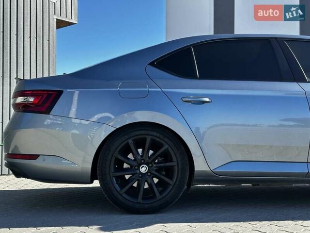 Сірий Шкода Суперб, об'ємом двигуна 1.97 л та пробігом 154 тис. км за 19599 $, фото 12 на Automoto.ua