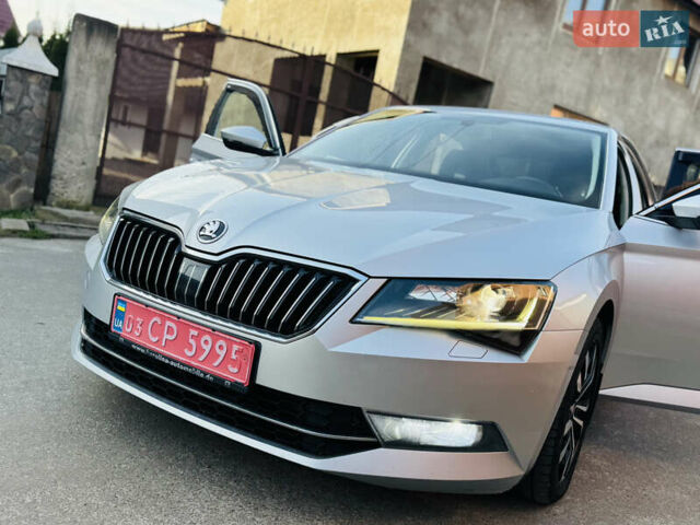 Серый Шкода Суперб, объемом двигателя 2 л и пробегом 210 тыс. км за 16450 $, фото 73 на Automoto.ua