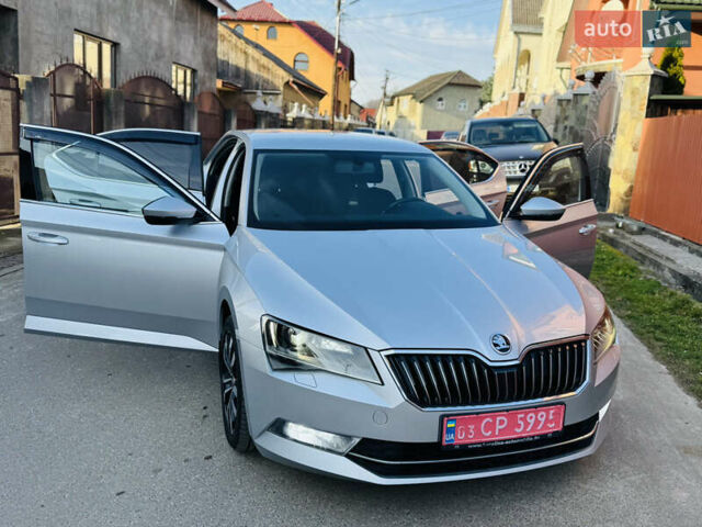 Серый Шкода Суперб, объемом двигателя 2 л и пробегом 210 тыс. км за 16450 $, фото 82 на Automoto.ua
