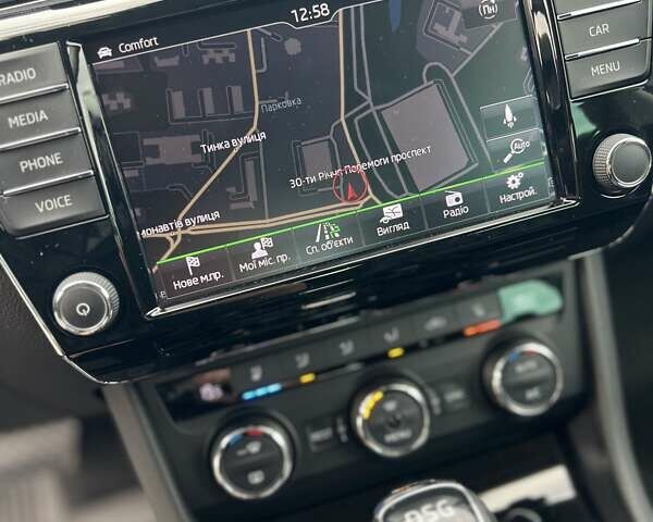 Шкода Суперб 2017 в Кривом Роге на Automoto.ua Серый Шкода Суперб, объемом двигателя 2 л и пробегом 241 тыс. км за 21000 $, фото 36 на Automoto.ua