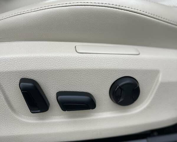 Серый Шкода Суперб, объемом двигателя 2 л и пробегом 260 тыс. км за 19500 $, фото 71 на Automoto.ua