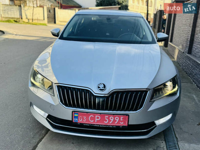 Серый Шкода Суперб, объемом двигателя 2 л и пробегом 210 тыс. км за 16450 $, фото 114 на Automoto.ua
