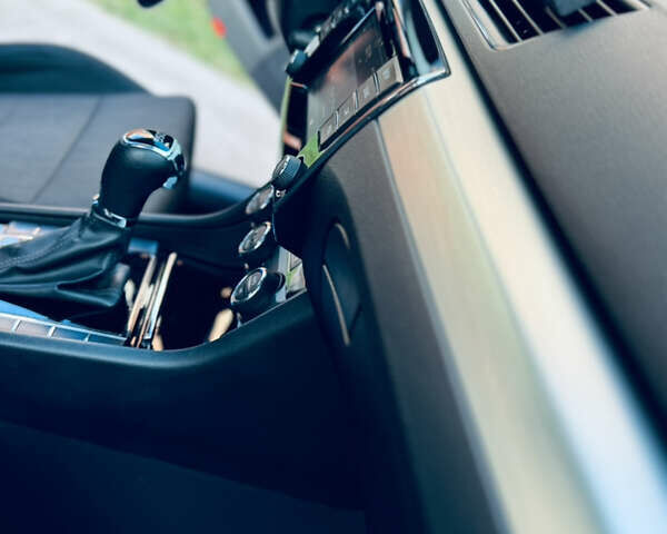 Серый Шкода Суперб, объемом двигателя 2 л и пробегом 210 тыс. км за 16450 $, фото 16 на Automoto.ua