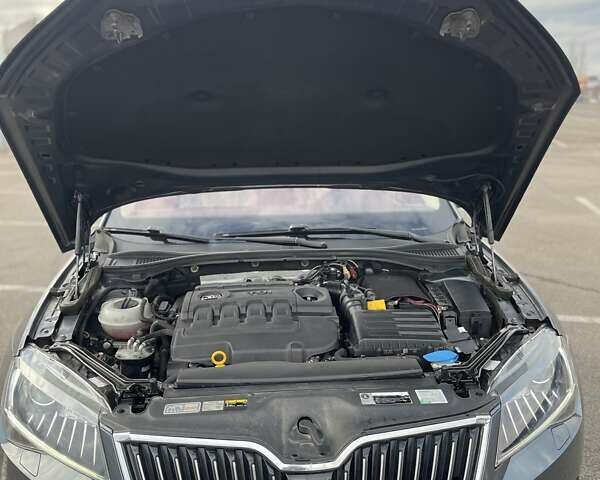 Серый Шкода Суперб, объемом двигателя 2 л и пробегом 260 тыс. км за 19500 $, фото 43 на Automoto.ua