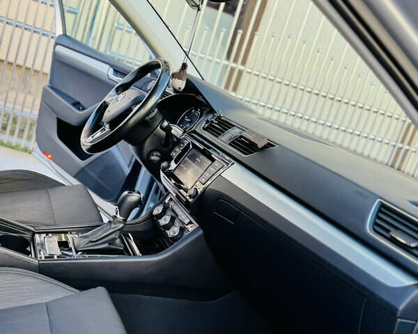 Серый Шкода Суперб, объемом двигателя 2 л и пробегом 210 тыс. км за 16450 $, фото 42 на Automoto.ua