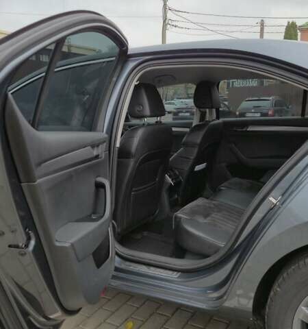 Серый Шкода Суперб, объемом двигателя 1.8 л и пробегом 130 тыс. км за 20000 $, фото 11 на Automoto.ua