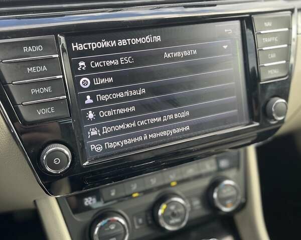 Серый Шкода Суперб, объемом двигателя 2 л и пробегом 260 тыс. км за 19500 $, фото 102 на Automoto.ua