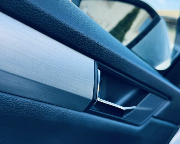 Серый Шкода Суперб, объемом двигателя 2 л и пробегом 210 тыс. км за 16450 $, фото 88 на Automoto.ua