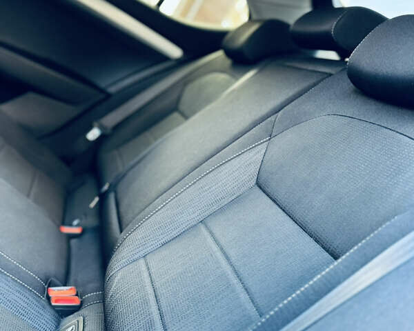 Серый Шкода Суперб, объемом двигателя 2 л и пробегом 210 тыс. км за 16450 $, фото 29 на Automoto.ua