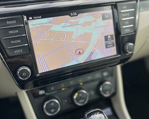 Серый Шкода Суперб, объемом двигателя 2 л и пробегом 260 тыс. км за 19500 $, фото 107 на Automoto.ua