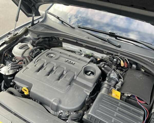 Серый Шкода Суперб, объемом двигателя 2 л и пробегом 260 тыс. км за 19500 $, фото 44 на Automoto.ua