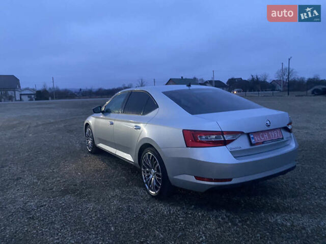 Сірий Шкода Суперб, об'ємом двигуна 2 л та пробігом 299 тис. км за 11950 $, фото 10 на Automoto.ua