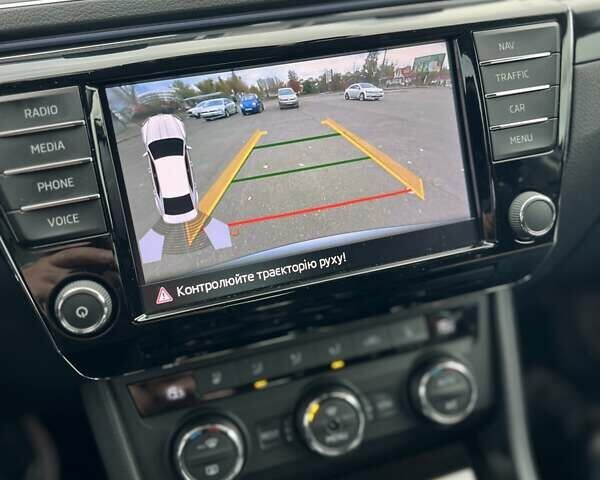 Шкода Суперб 2017 в Кривом Роге на Automoto.ua Серый Шкода Суперб, объемом двигателя 2 л и пробегом 241 тыс. км за 21000 $, фото 114 на Automoto.ua