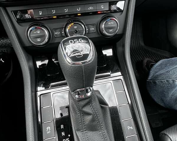 Шкода Суперб 2017 в Кривом Роге на Automoto.ua Серый Шкода Суперб, объемом двигателя 2 л и пробегом 241 тыс. км за 21000 $, фото 99 на Automoto.ua