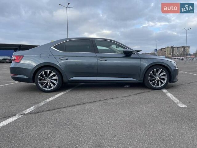 Серый Шкода Суперб, объемом двигателя 2 л и пробегом 260 тыс. км за 19500 $, фото 11 на Automoto.ua