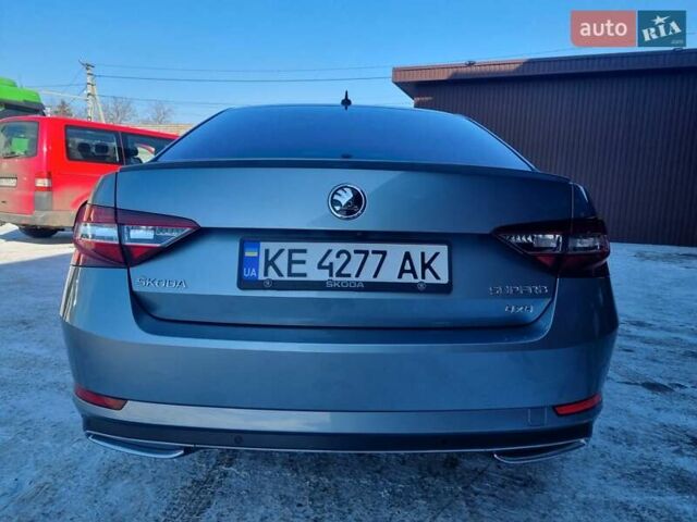 Серый Шкода Суперб, объемом двигателя 1.97 л и пробегом 226 тыс. км за 20499 $, фото 5 на Automoto.ua