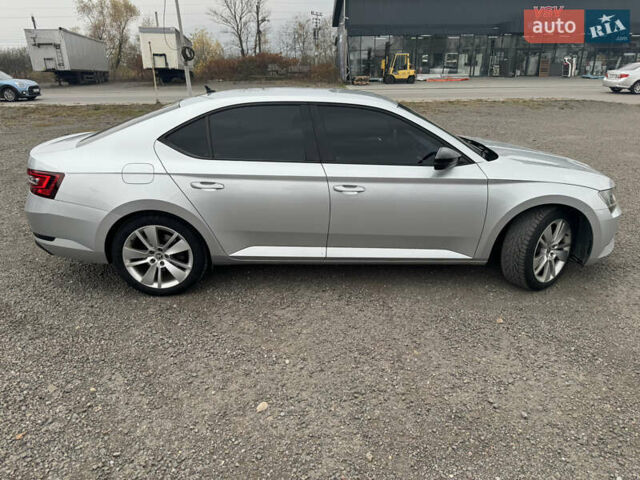 Серый Шкода Суперб, объемом двигателя 1.97 л и пробегом 240 тыс. км за 17900 $, фото 2 на Automoto.ua